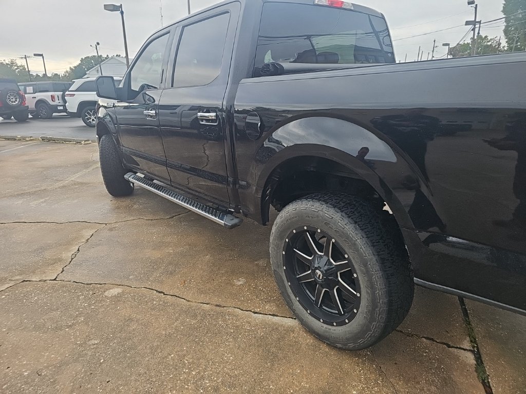 Used 2019 Ford F150 XLT w/ Equipment Group 302A Luxury RWD image 2