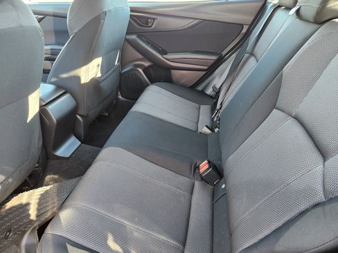 Used 2019 Subaru Impreza 2.0i Premium w/ Eyesight & BSD/Rcta & SRF image 10