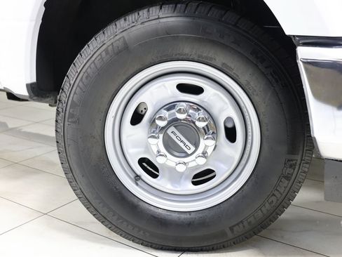 Used 2020 Ford F350 XL w/ Power Equipment Group RWD image 11