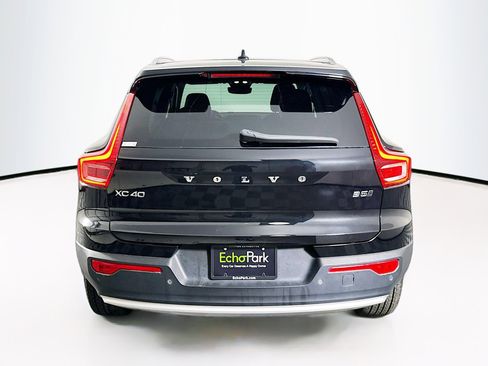 Used 2023 Volvo XC40 B5 Plus w/ Driver Assist Package image 7