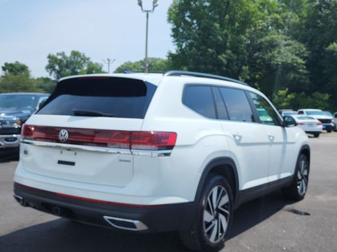Used 2024 Volkswagen Atlas SE AWD/4WD image 5