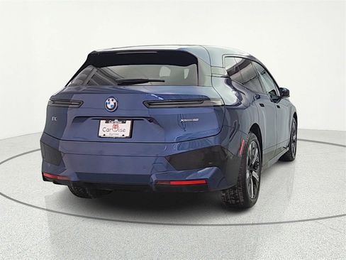 Used 2024 BMW iX xDrive50 w/ Premium Package image 7