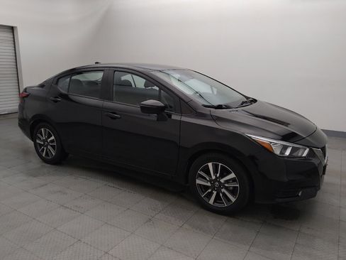 Used 2021 Nissan Versa SV image 11