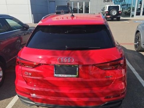Certified 2025 Audi Q3 2.0T Premium w/ Convenience Package image 5