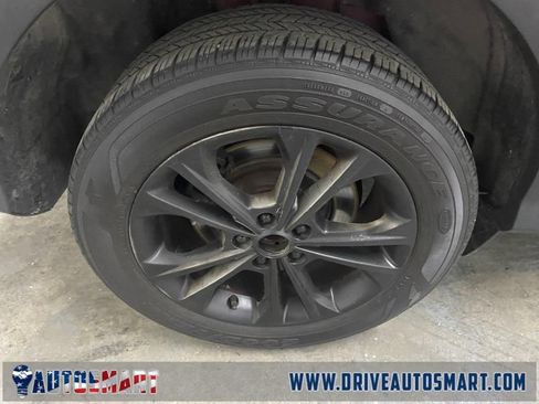 Used 2018 Ford Escape SE w/ SE Sync 3 Package image 22