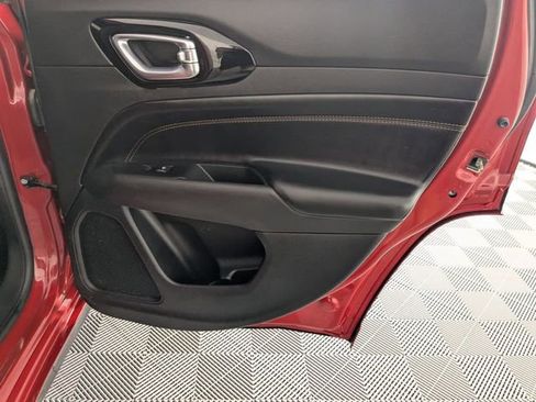 Used 2022 Jeep Compass Limited image 31