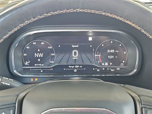 Used 2022 GMC Yukon XL AT4 w/ AT4 Premium Plus Package image 10