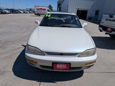 Used 1996 Toyota Camry LE FWD image 32