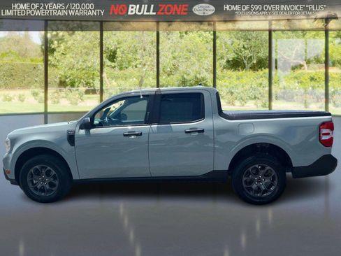 Certified 2022 Ford Maverick XLT FWD image 2