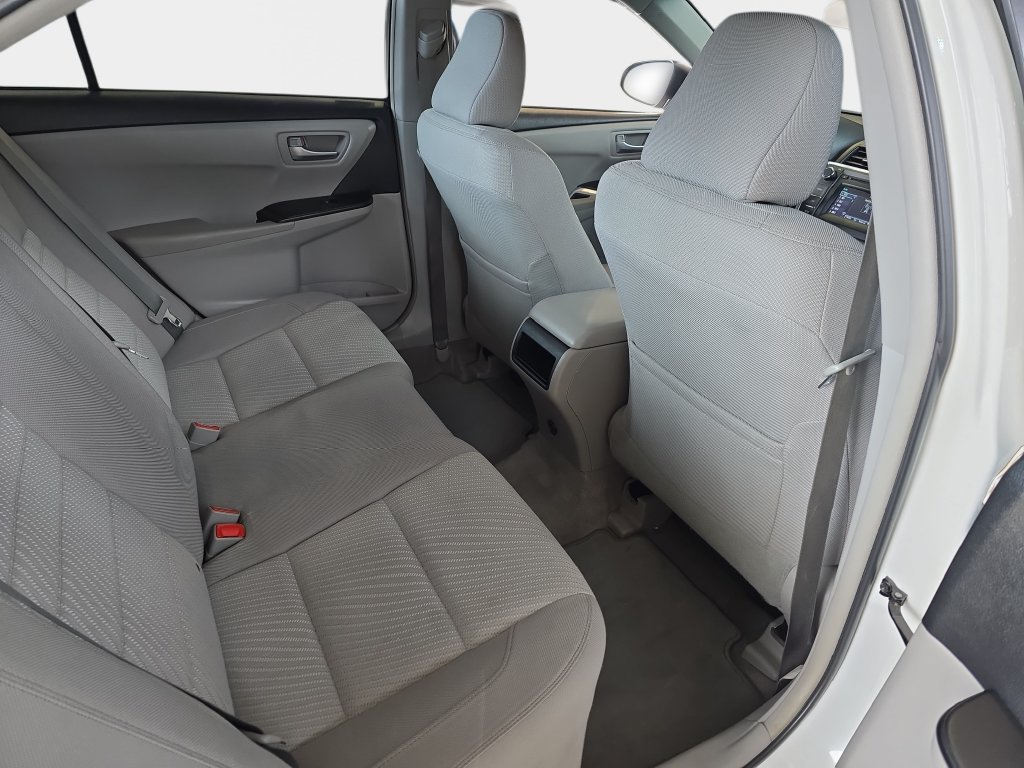 Used 2017 Toyota Camry LE FWD image 13