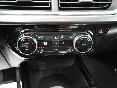 Used 2024 Chevrolet Trax ACTIV FWD image 9