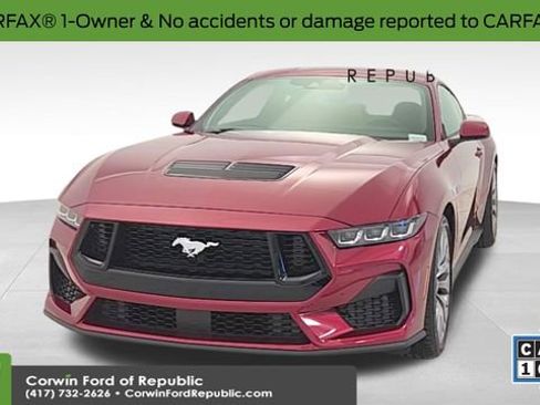 Used 2025 Ford Mustang GT Premium RWD image 3