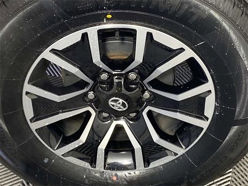 Used 2023 Toyota Tacoma TRD Sport image 28