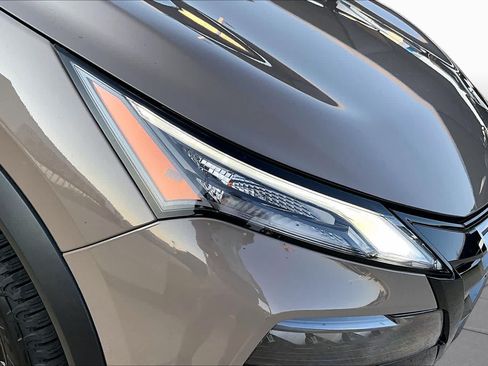 Certified 2025 Nissan Rogue SV AWD/4WD image 25