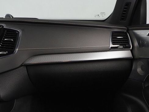 Used 2022 Volvo XC90 T8 R-Design w/ Advanced Package image 38