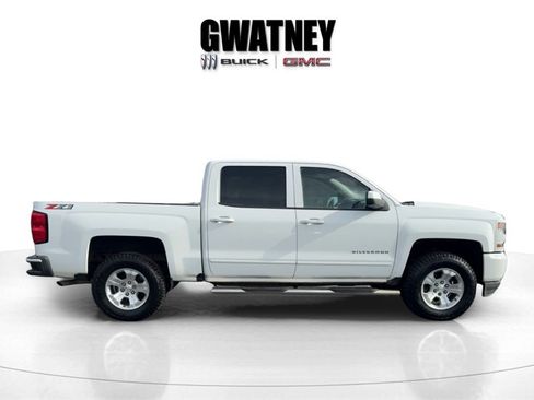 Used 2018 Chevrolet Silverado 1500 LT w/ All Star Edition image 8