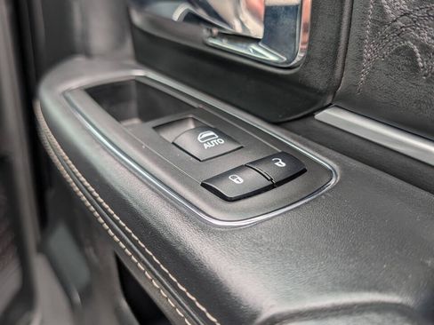 Used 2017 RAM 1500 Limited AWD/4WD image 38