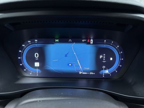 Used 2025 Volvo XC40 B5 Core image 15