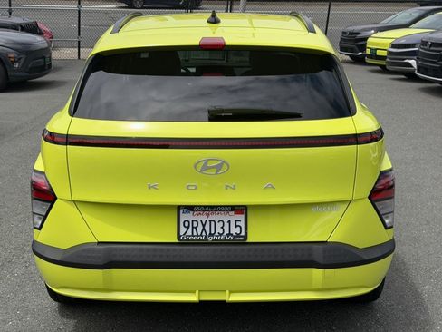 Used 2024 Hyundai Kona SEL FWD image 6