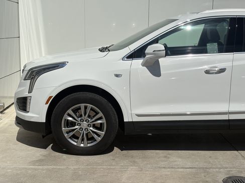 Certified 2023 Cadillac XT5 Premium Luxury image 5