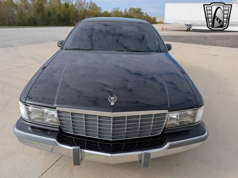 Used 1994 Cadillac Fleetwood Brougham image 9