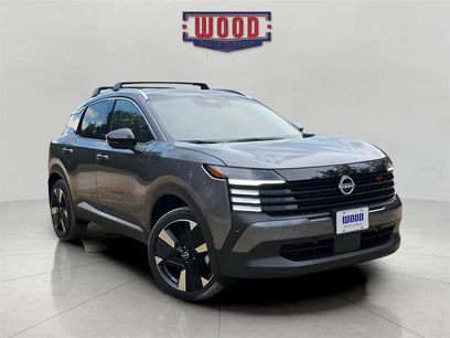 New 2026 Nissan Kicks SR w/ Cold Weather Package