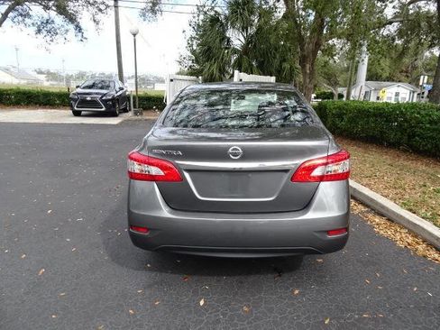 Used 2015 Nissan Sentra S image 11