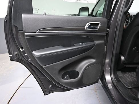 Used 2018 Jeep Grand Cherokee Limited w/ Trailer Tow Group IV AWD/4WD image 25