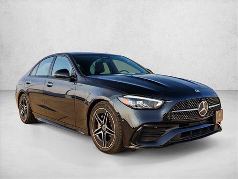 Used 2022 Mercedes-Benz C 300 4MATIC Sedan image 3