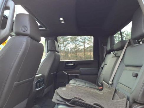 Used 2022 GMC Sierra 2500 Denali w/ Denali Ultimate Package AWD/4WD image 10