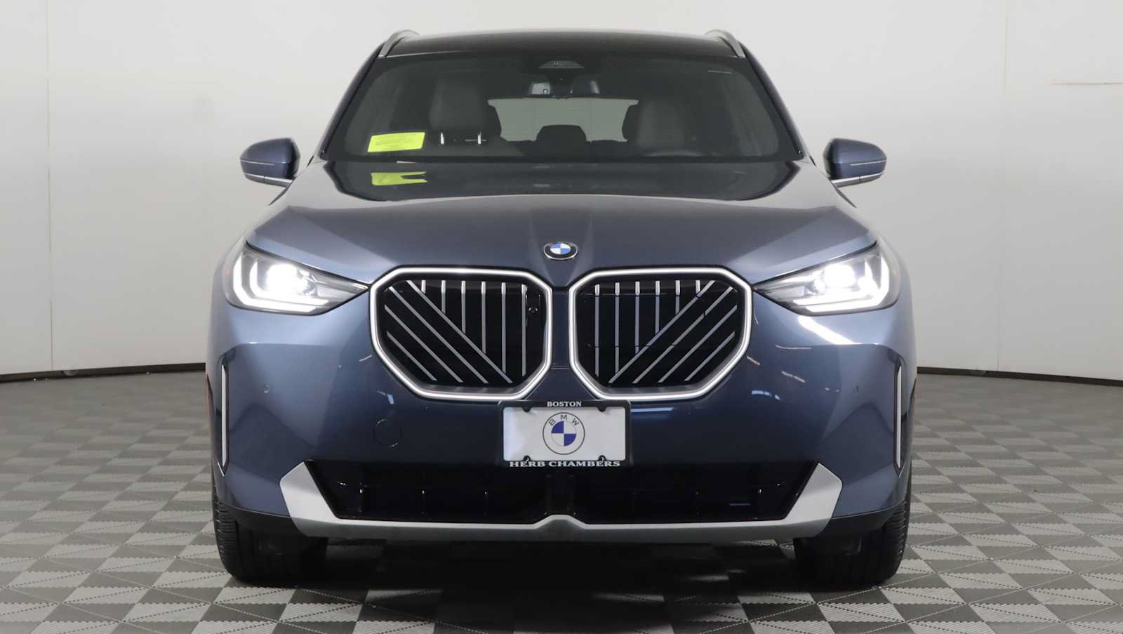 Used 2026 BMW X3 xDrive30i w/ Premium Package AWD/4WD image 2