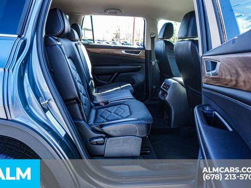 Used 2024 Volkswagen Atlas SE image 23