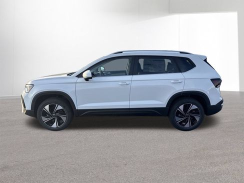 New 2026 Volkswagen Taos SE AWD/4WD image 5