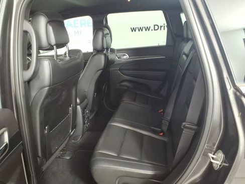 Used 2019 Jeep Grand Cherokee Limited AWD/4WD image 9