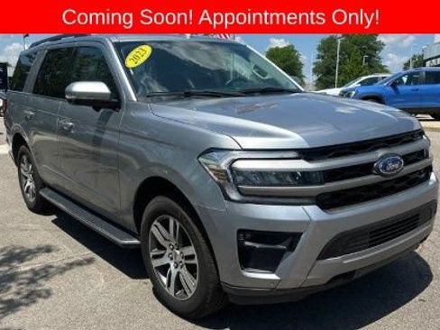 Used 2023 Ford Expedition XLT AWD/4WD image 1