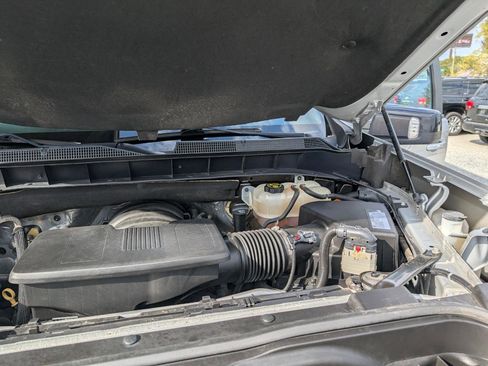 Used 2019 Chevrolet Silverado 1500 RST image 28