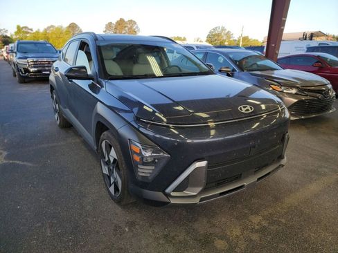 Used 2024 Hyundai Kona Limited FWD image 1