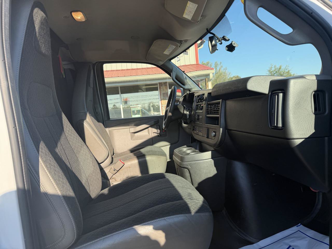 Used 2021 Chevrolet Express 2500 w/ Driver Convenience Package RWD image 23