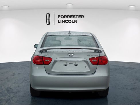 Used 2010 Hyundai Elantra GLS FWD image 4