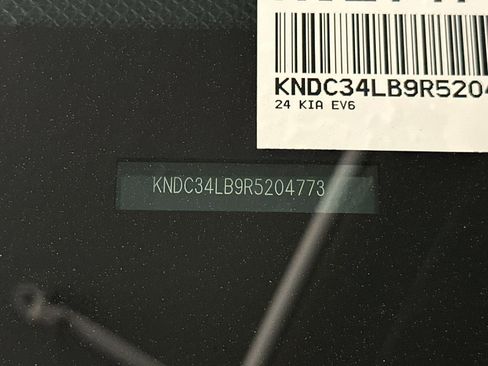 Certified 2024 Kia EV6 Light image 37