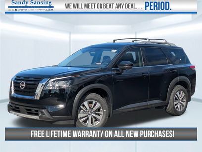 New 2025 Nissan Pathfinder SL w/ Lighting Package (N92)