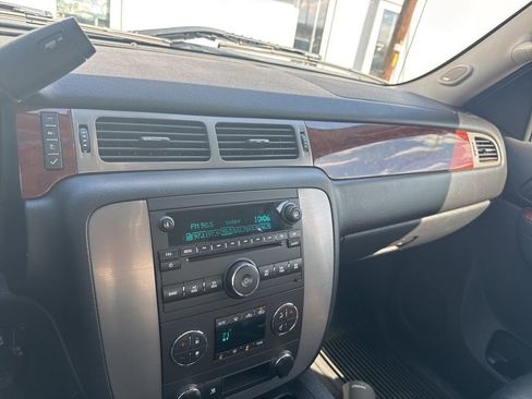 Used 2011 GMC Sierra 1500 SLT w/ Suspension Package, Off-Road image 16