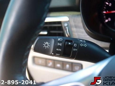 Certified 2022 Kia Telluride SX w/ SX Prestige Package AWD/4WD image 28