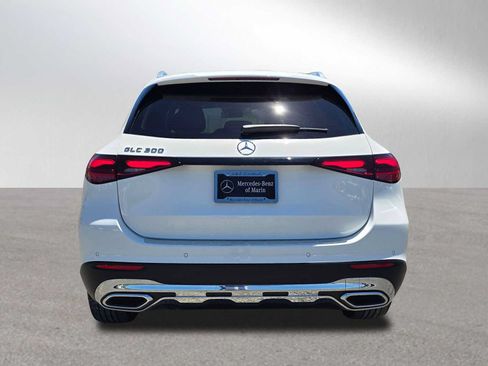 Used 2025 Mercedes-Benz GLC 300 image 4