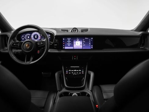 Certified 2025 Porsche Cayenne Turbo GT AWD/4WD image 40