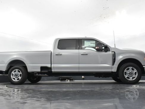 New 2026 Ford F250 XLT w/ XLT Premium Package RWD image 30