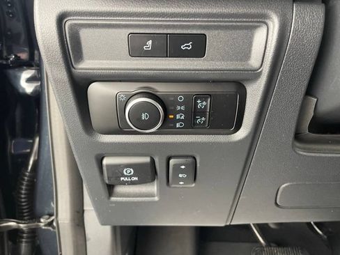 Used 2024 Ford Expedition Limited AWD/4WD image 37