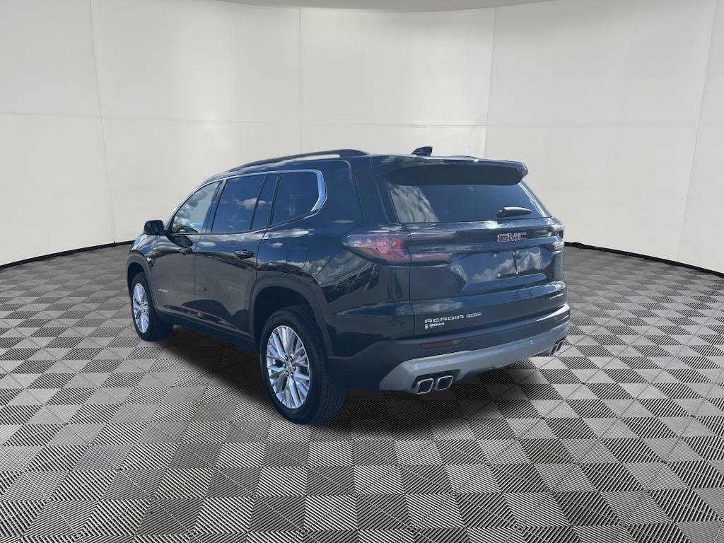 Used 2024 GMC Acadia Elevation w/ Luxury Package AWD/4WD image 3