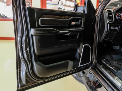 Used 2019 RAM 3500 Laramie image 41