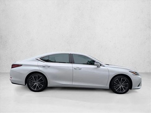 Certified 2023 Lexus ES 350 w/ Premium Package FWD image 4
